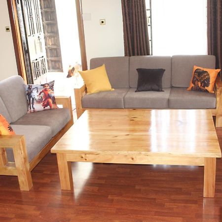 Eshborns House - Near Jomo Kenyatta International Airport And Sgr With Shuttle Services Syokimau Dış mekan fotoğraf