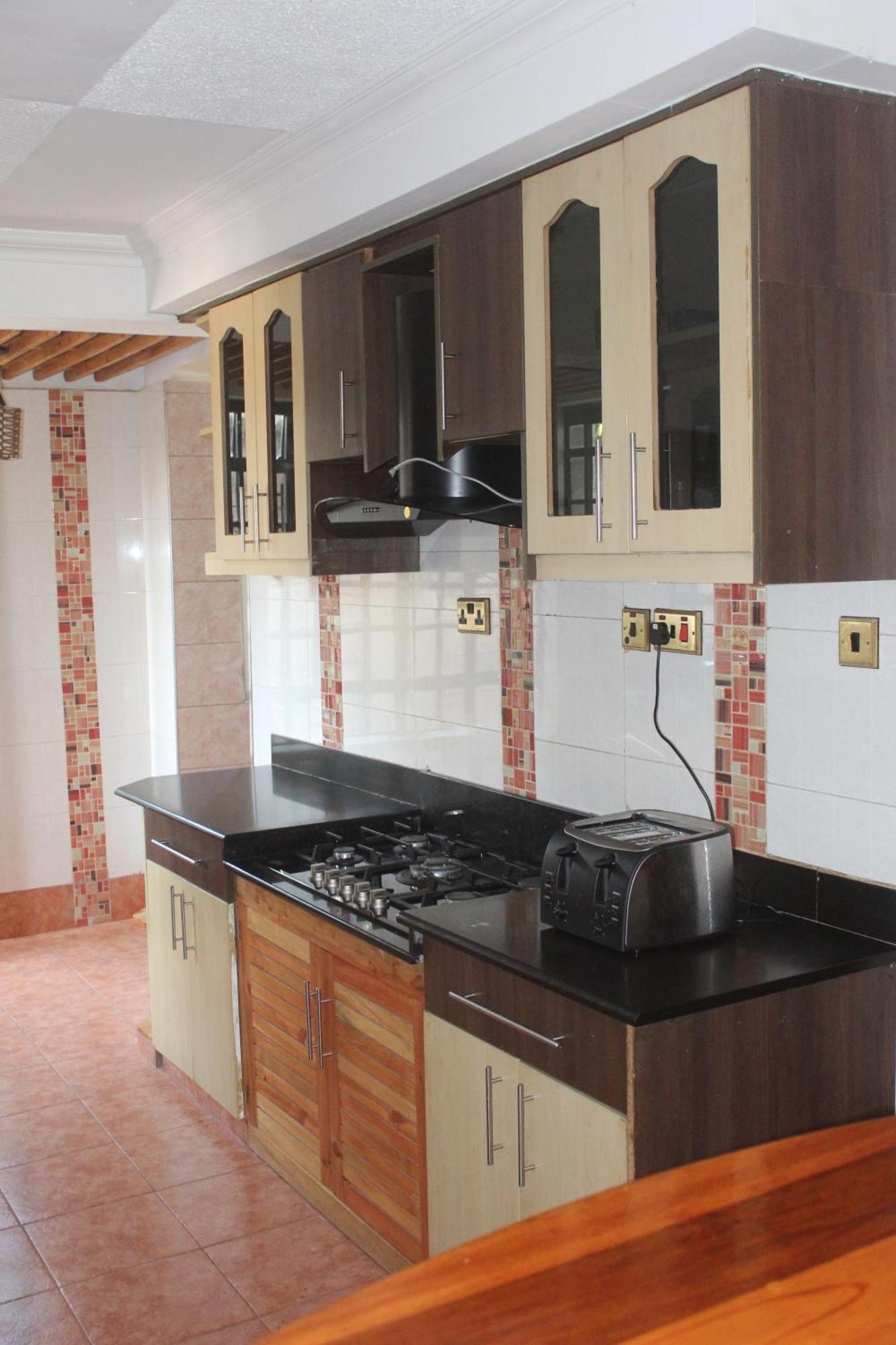 Eshborns House - Near Jomo Kenyatta International Airport And Sgr With Shuttle Services Syokimau Dış mekan fotoğraf