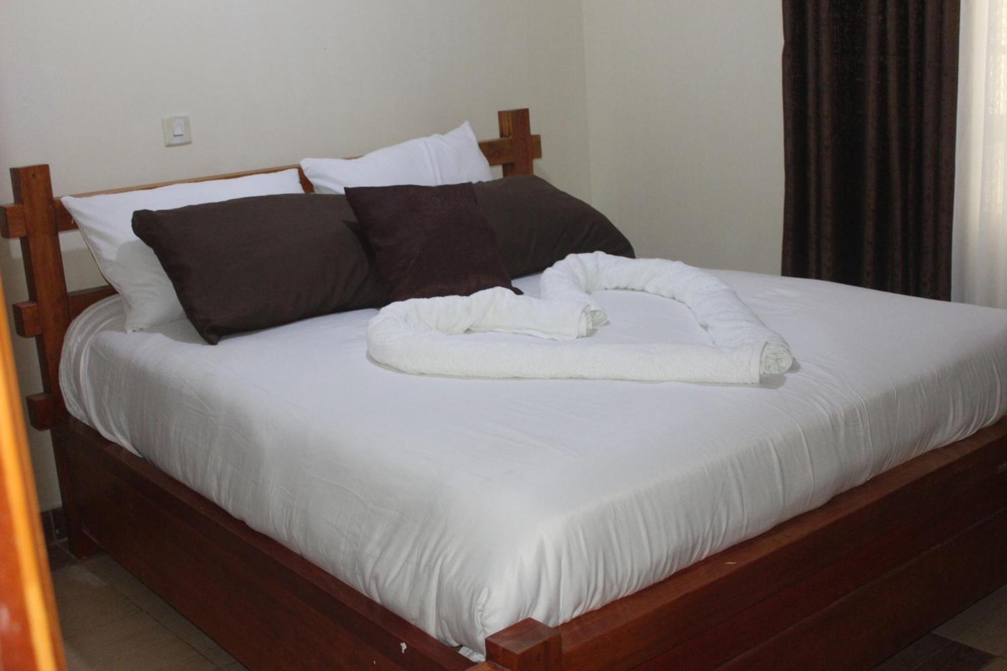 Eshborns House - Near Jomo Kenyatta International Airport And Sgr With Shuttle Services Syokimau Dış mekan fotoğraf